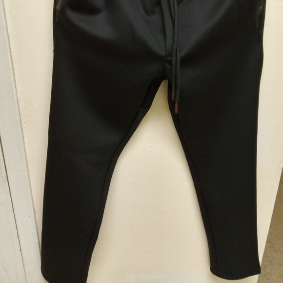 Prada pants - Picture 2 of 8